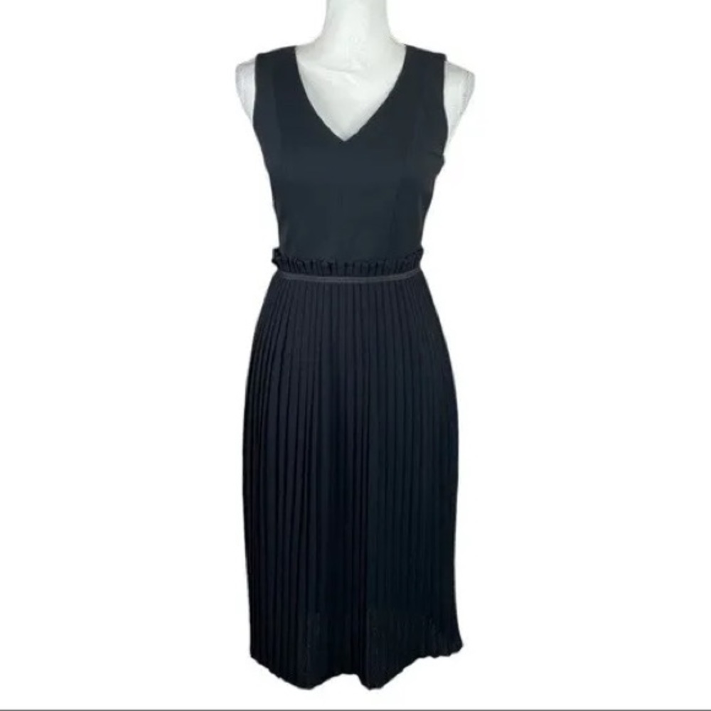 Kay Unger wool/silk pleated accordion dress
